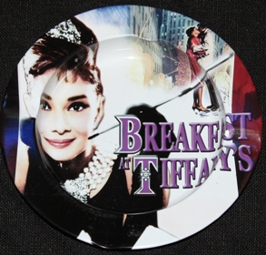 http://myshop.s3-external-3.amazonaws.com/shop2351500.pictures.asbak breakfast at Tiffanys.JPG